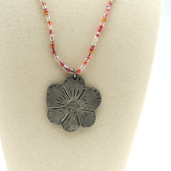 Pewter Flower Necklace 1.5" Pendant Adjustable 15" Multicolor Glass Beads - Picture 1 of 8